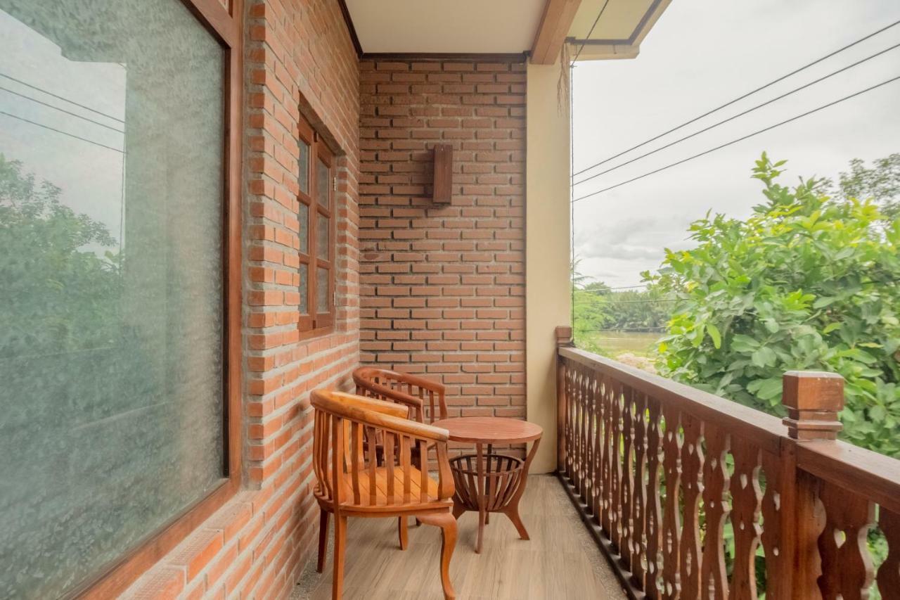 Hotel Batukaras Kalaras Exterior foto